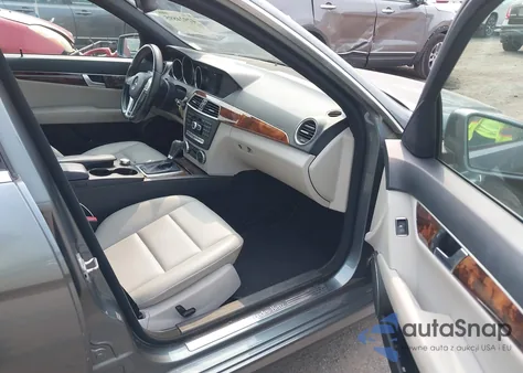 2012 Mercedes-Benz C 300 Luxury 4Matic/Sport 4Matic from USA, damaged, VIN WDDGF8BB7CA618818